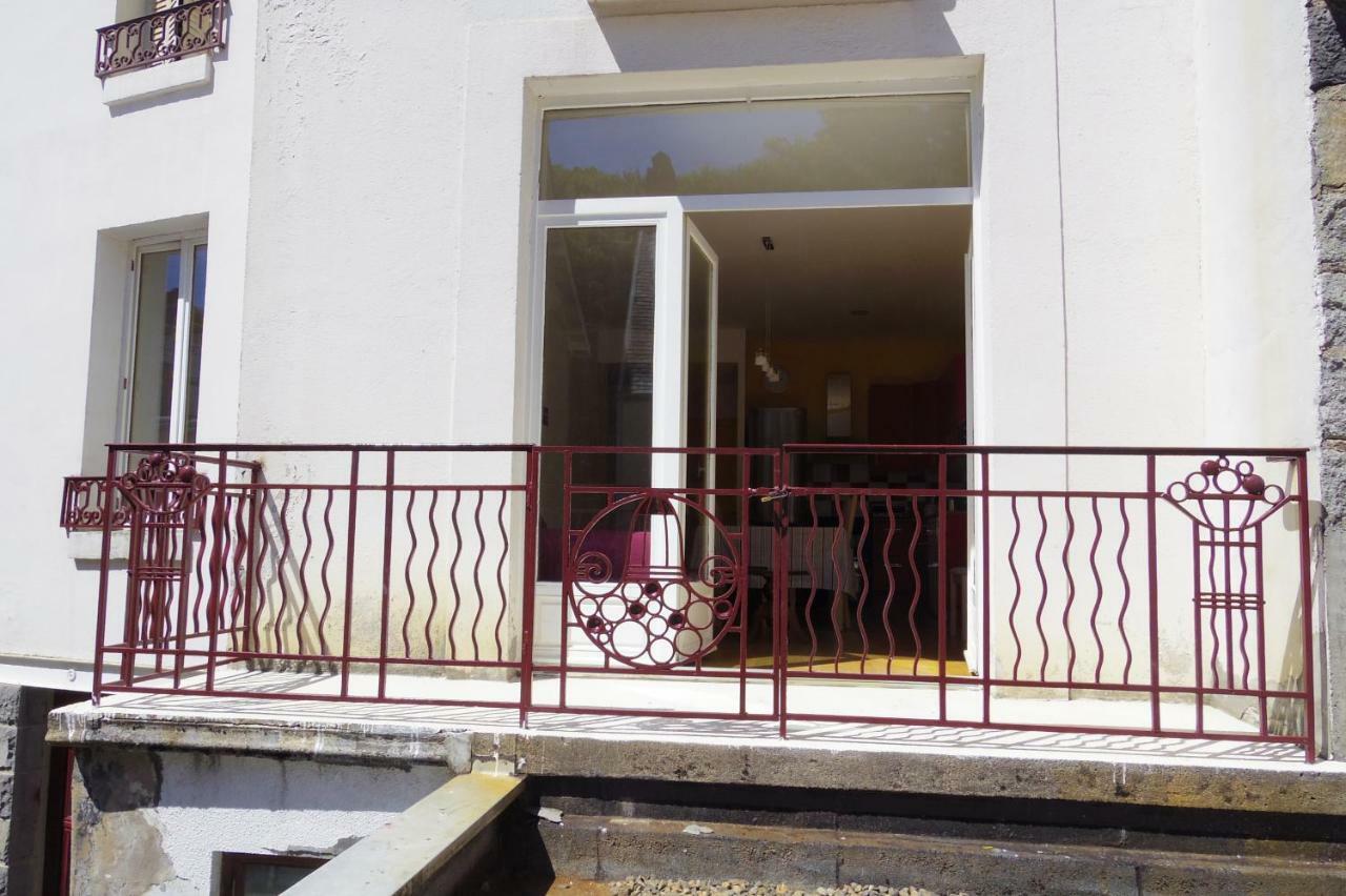 Les Volcans De Valeriane La Bourboule Exterior foto